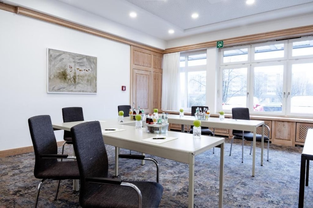 Hotel Derichsweiler Hof 34/43
