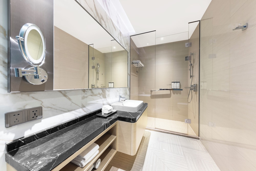 HYATT PLACE SHANGHAI HONGQIAO CBD 50/50