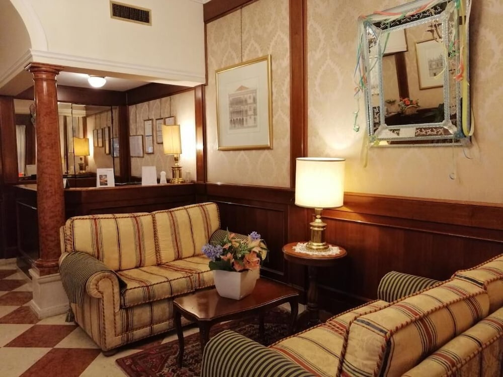 Hotel Falier 30/48