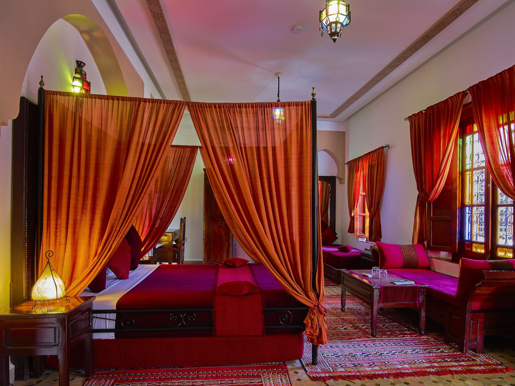 JUNIOR SUITE