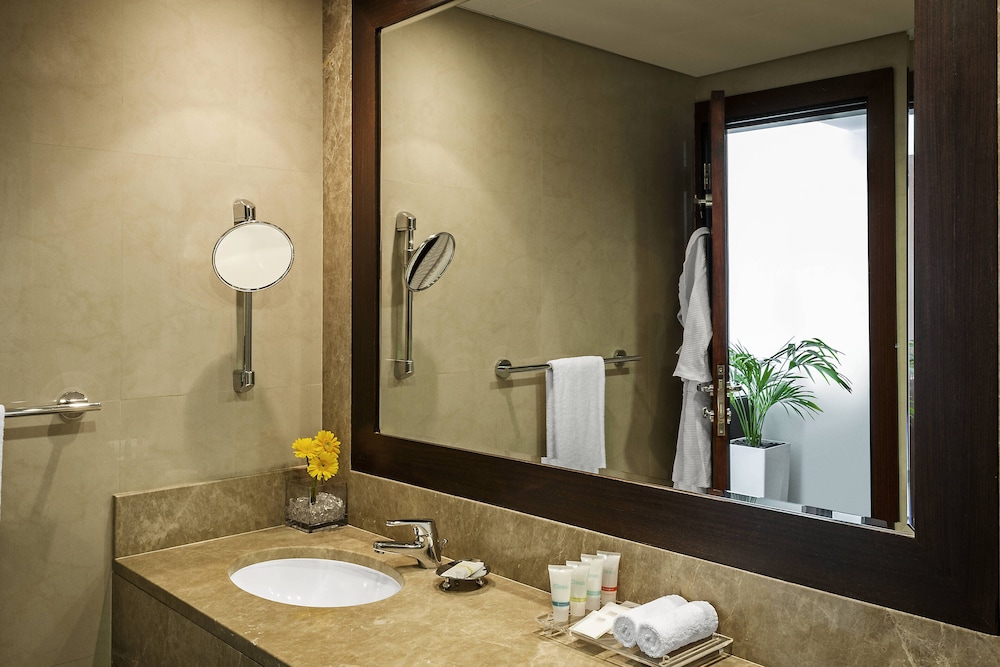 Four Points by Sheraton Sheikh Zayed Road 12/46