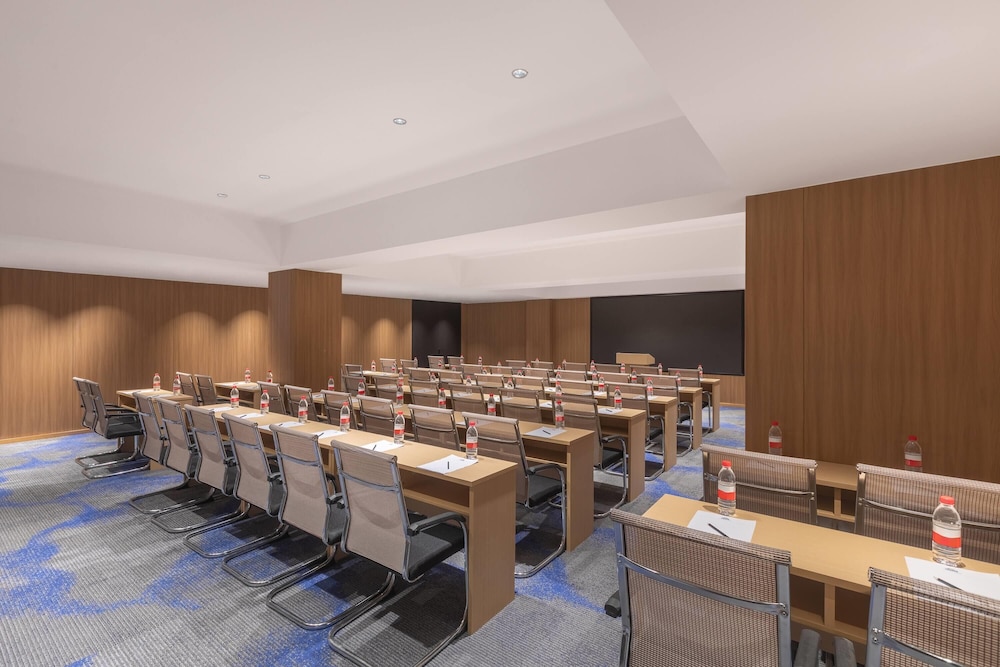 Days Inn by Wyndham Yueyang Train Station 49/56