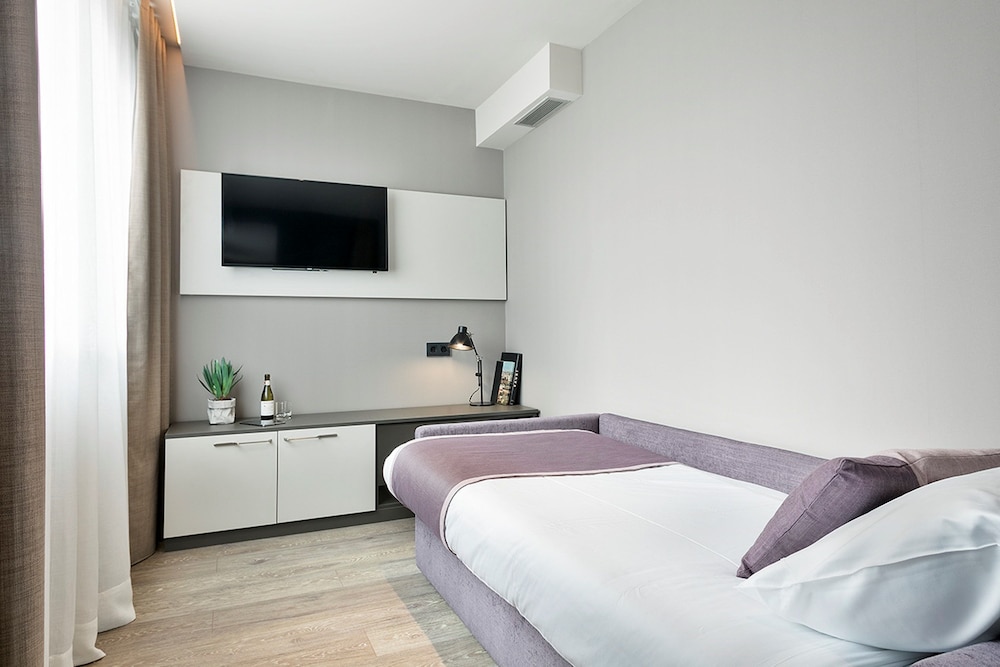 Hotel Upper Diagonal 5/45