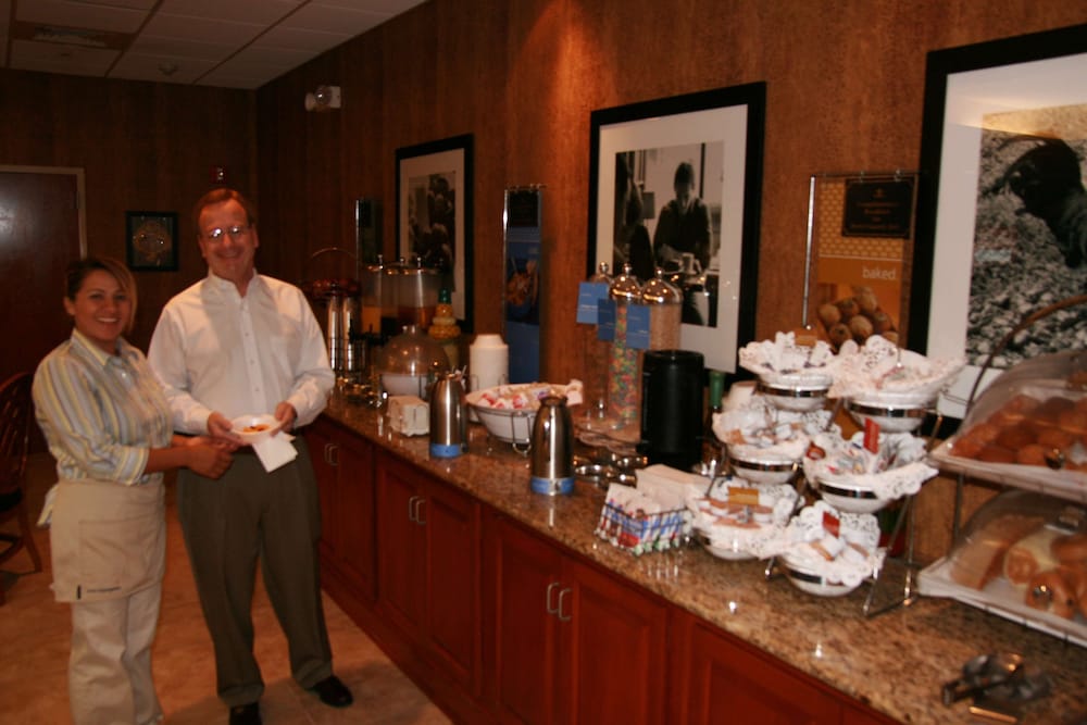 Hampton Inn Woodbridge 40/58