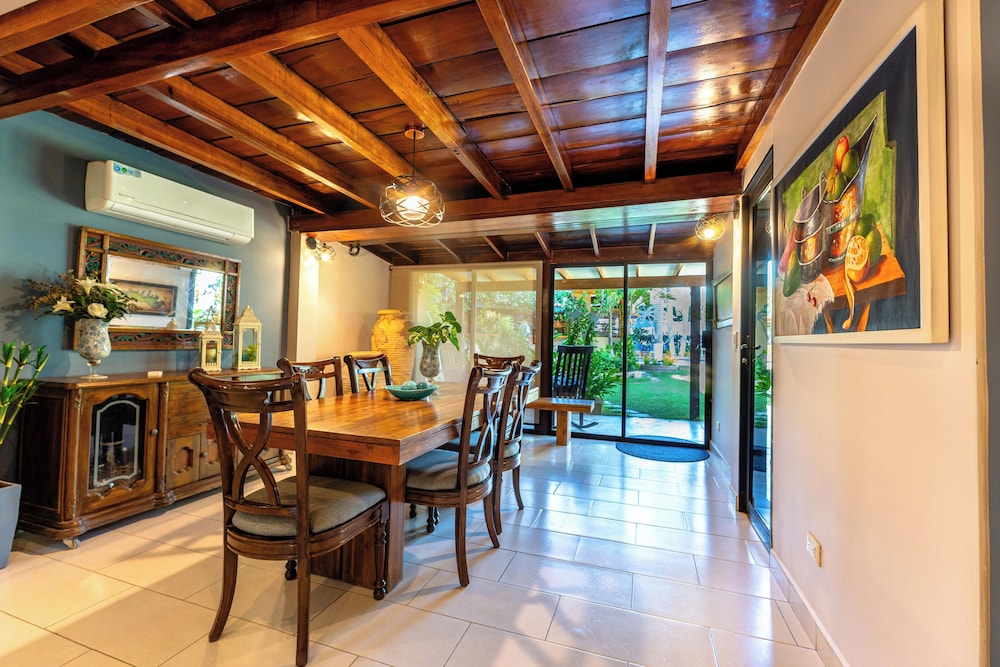 Casa Verano Beach Hotel - Adults Only 30/50