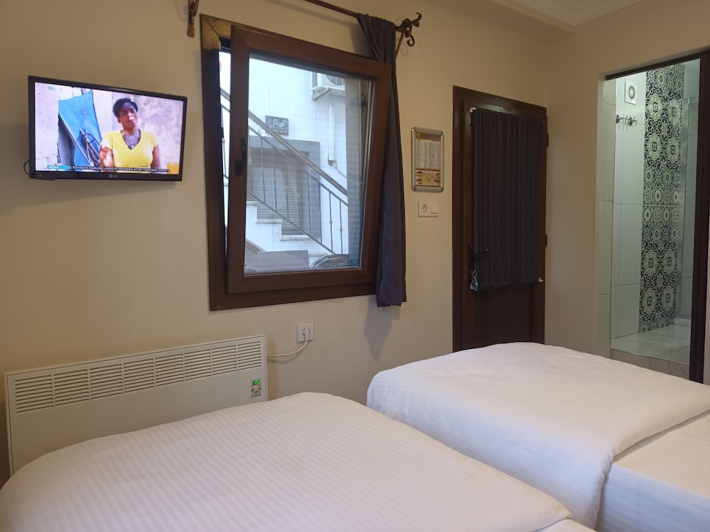 Ena Serenity Boutique Hotel 35/73