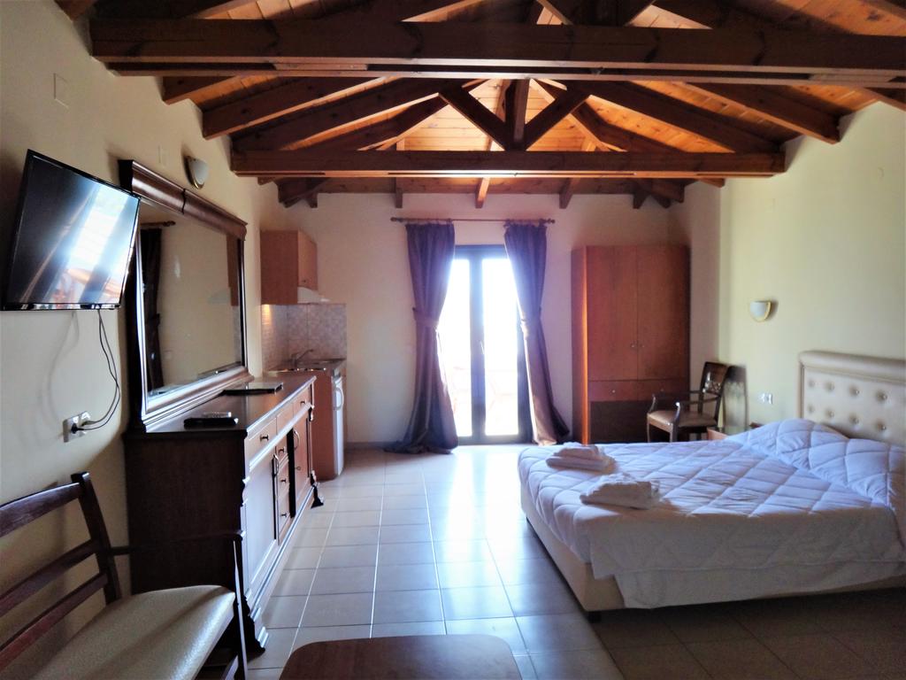 Standard, Double or Twin Bed