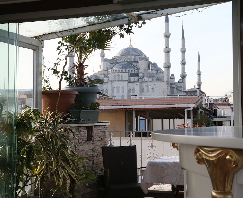 Romantic Hotel Istanbul in ISTANBUL