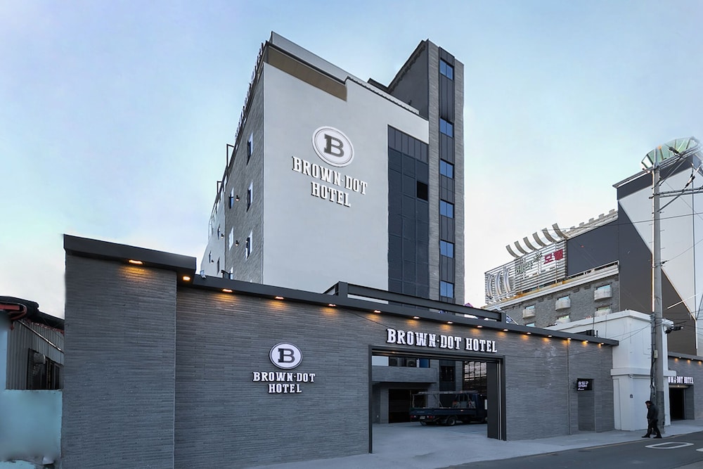 Browndot Hotel Sasang Renecite 1/50