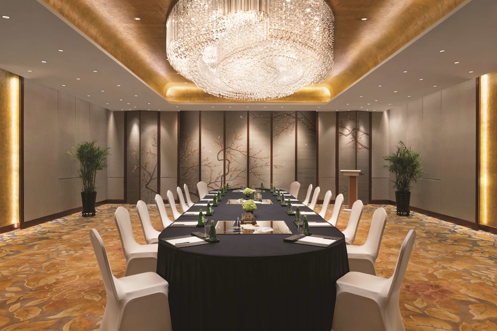 Shangri-La Qingdao 38/50