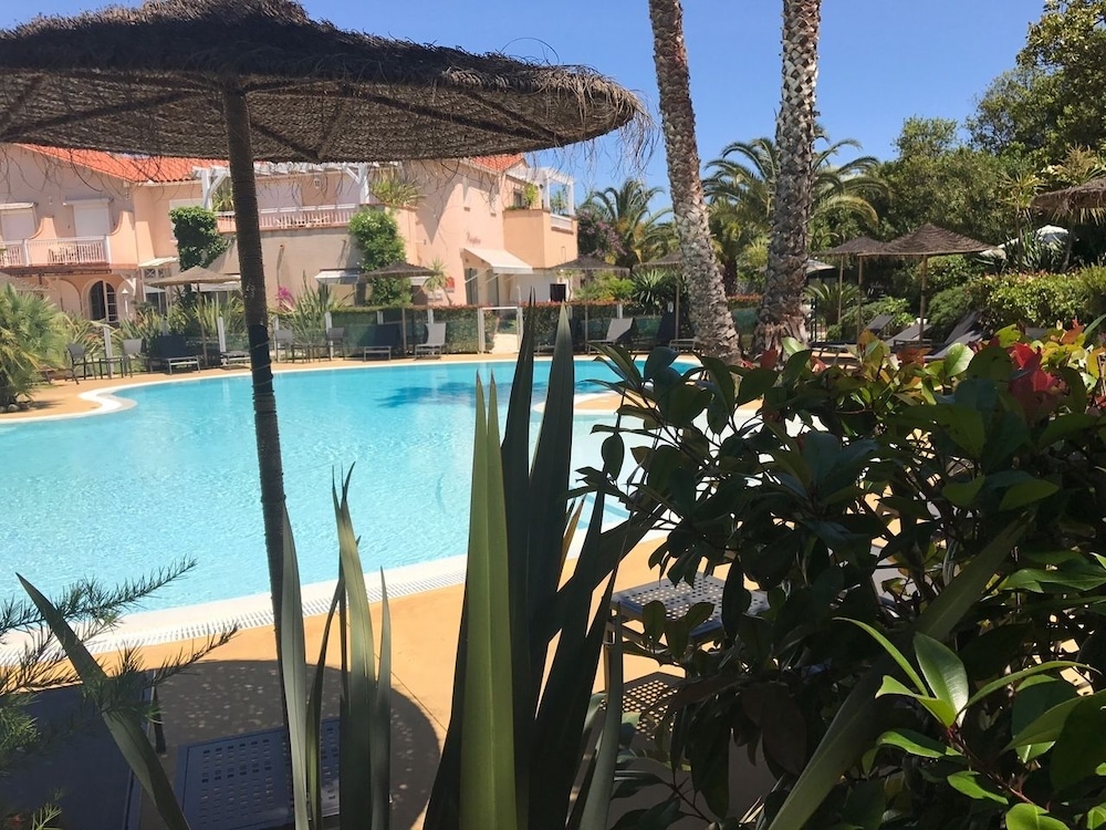 HOTEL LE COTTAGE 48/59