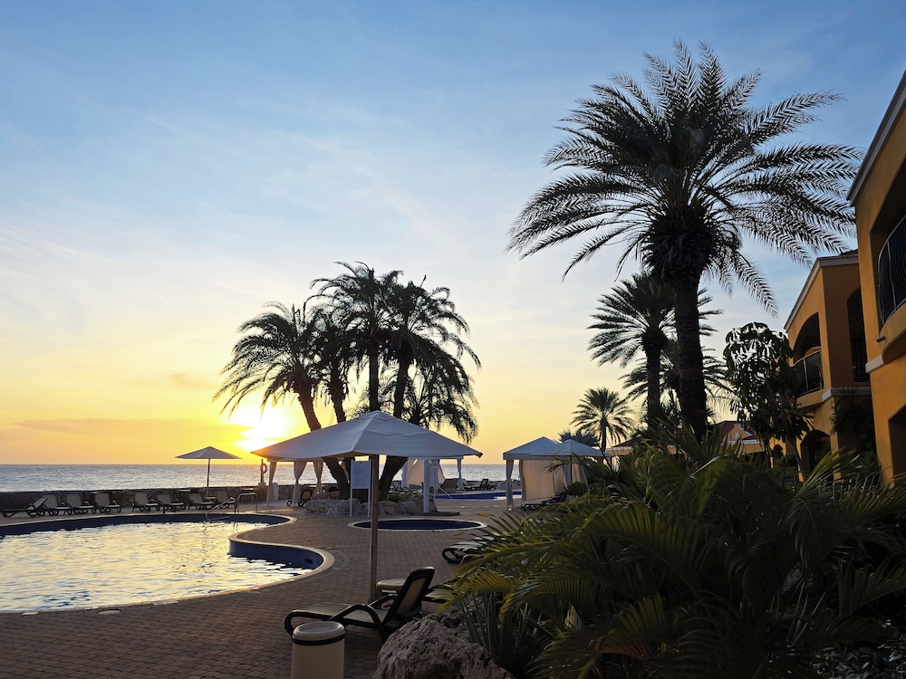 The Royal Sea Aquarium Resort 78/84