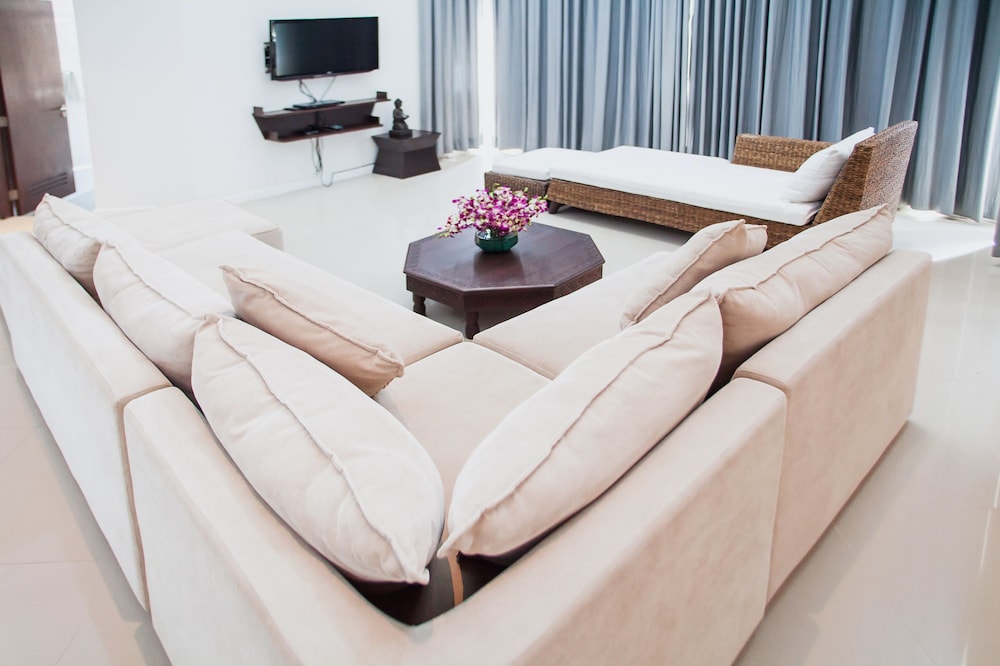 Amatapura Seaview Villa 26 13/38