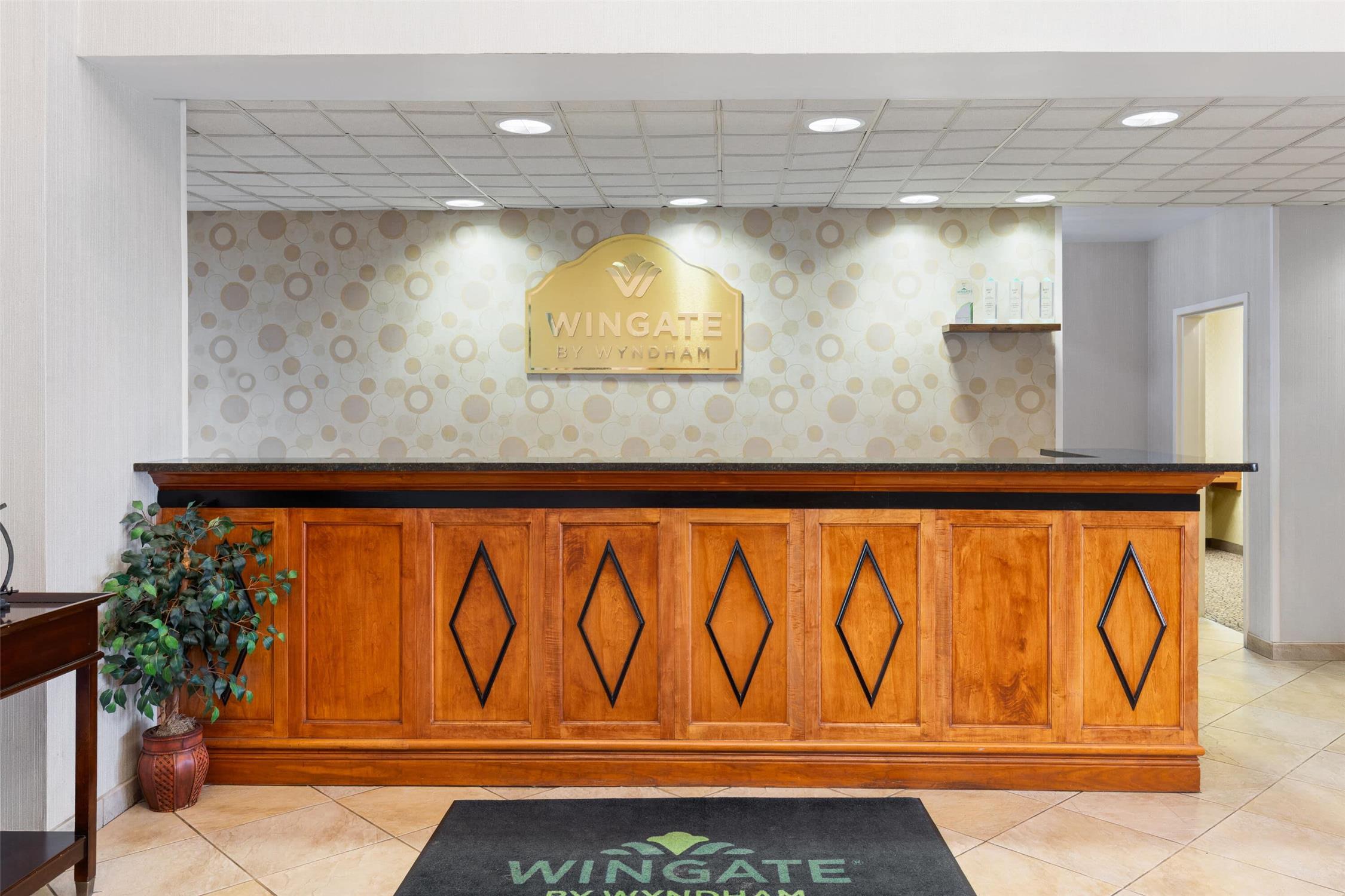 Wingate by Wyndham Destin 6/34