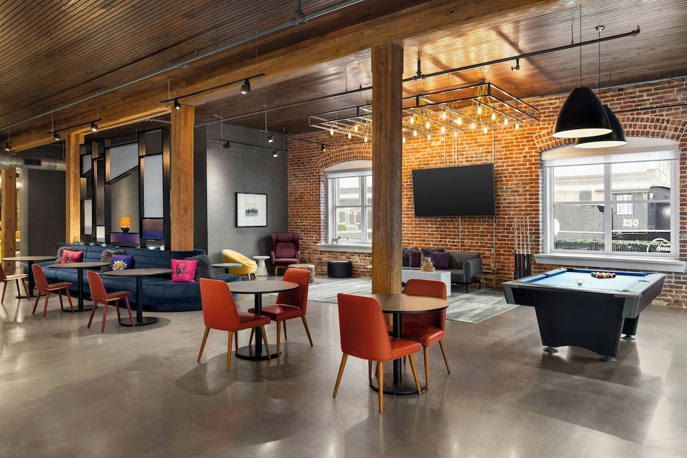 Aloft Wilmington at Coastline Center 44/50