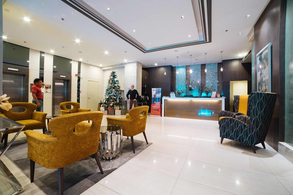 West Avenue Suites 15/21