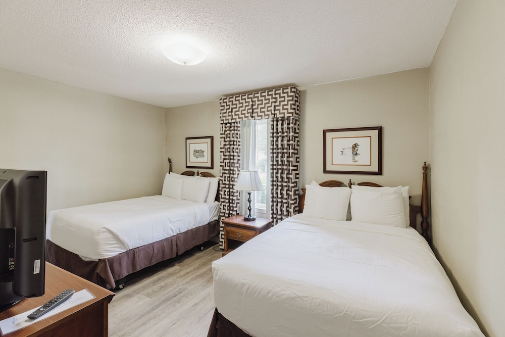 Merry Acres Inn 16/50