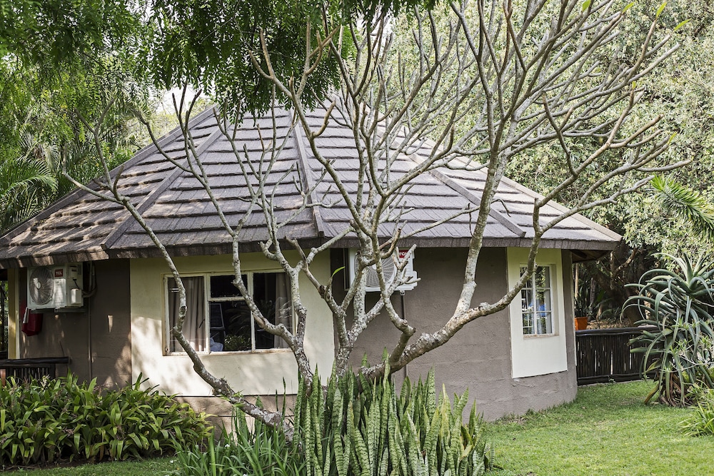 Emdoneni Lodge with Animal Care and Rehab Centre 1/66