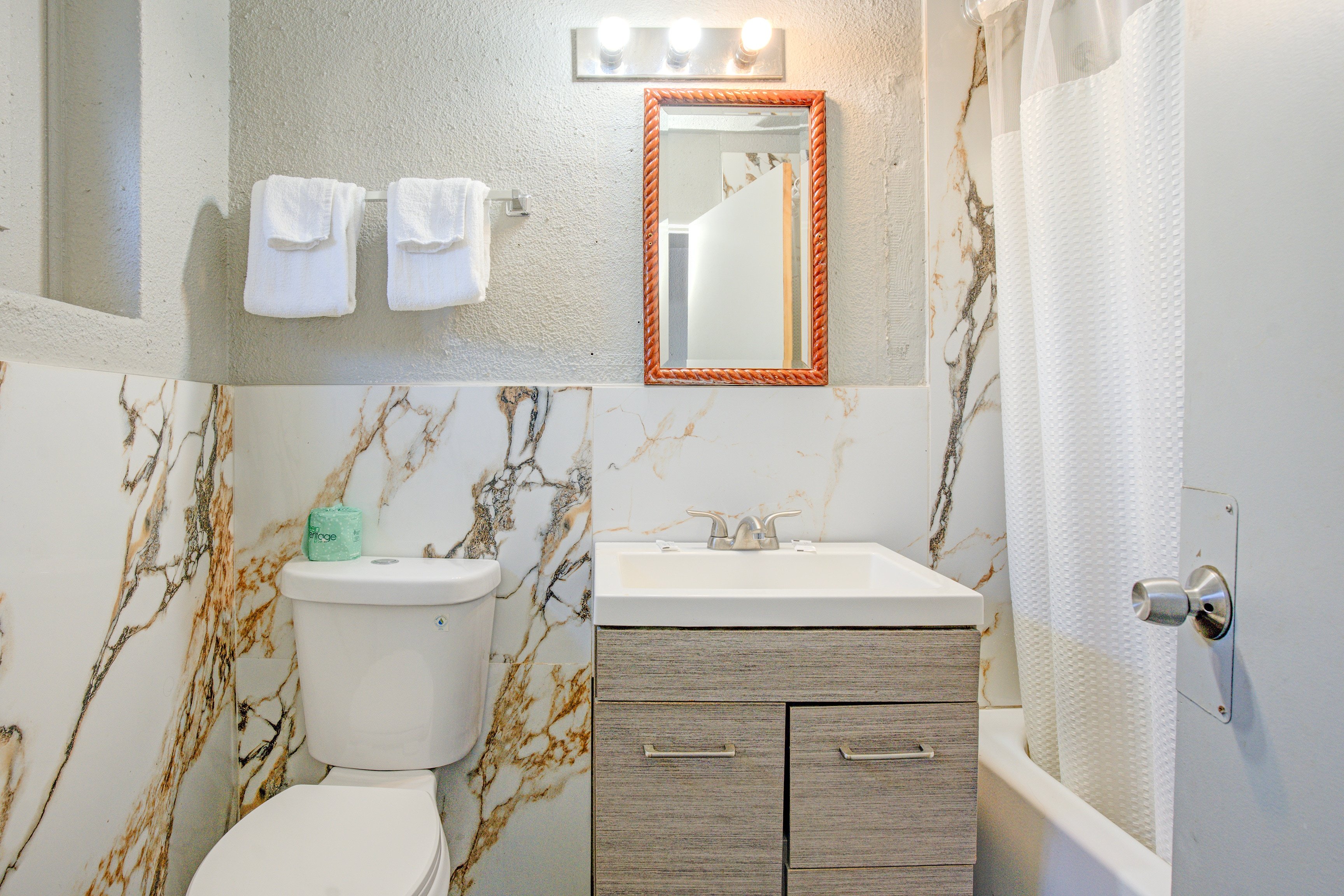 Miami Inn & Suites 47/55