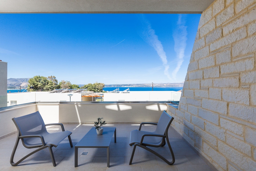 Sun & Sea Plus Resort 39/50