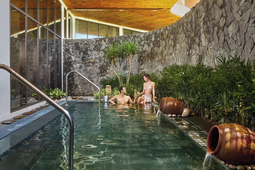Angsana Quan Lan Ha Long Bay 14/48