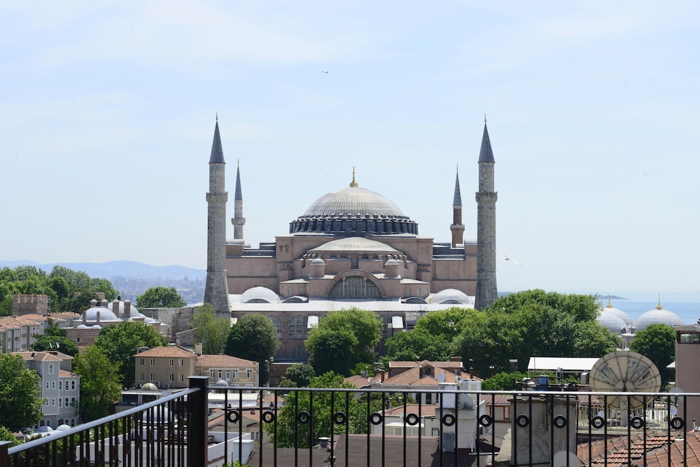 Agora Life Hotel Istanbul 7/50