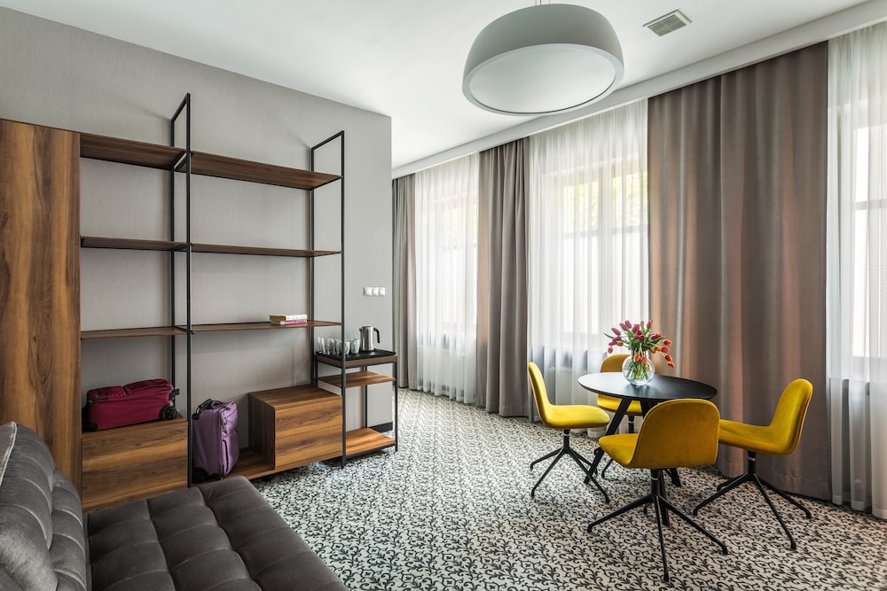 No.23 Premium Aparthotel 27/38