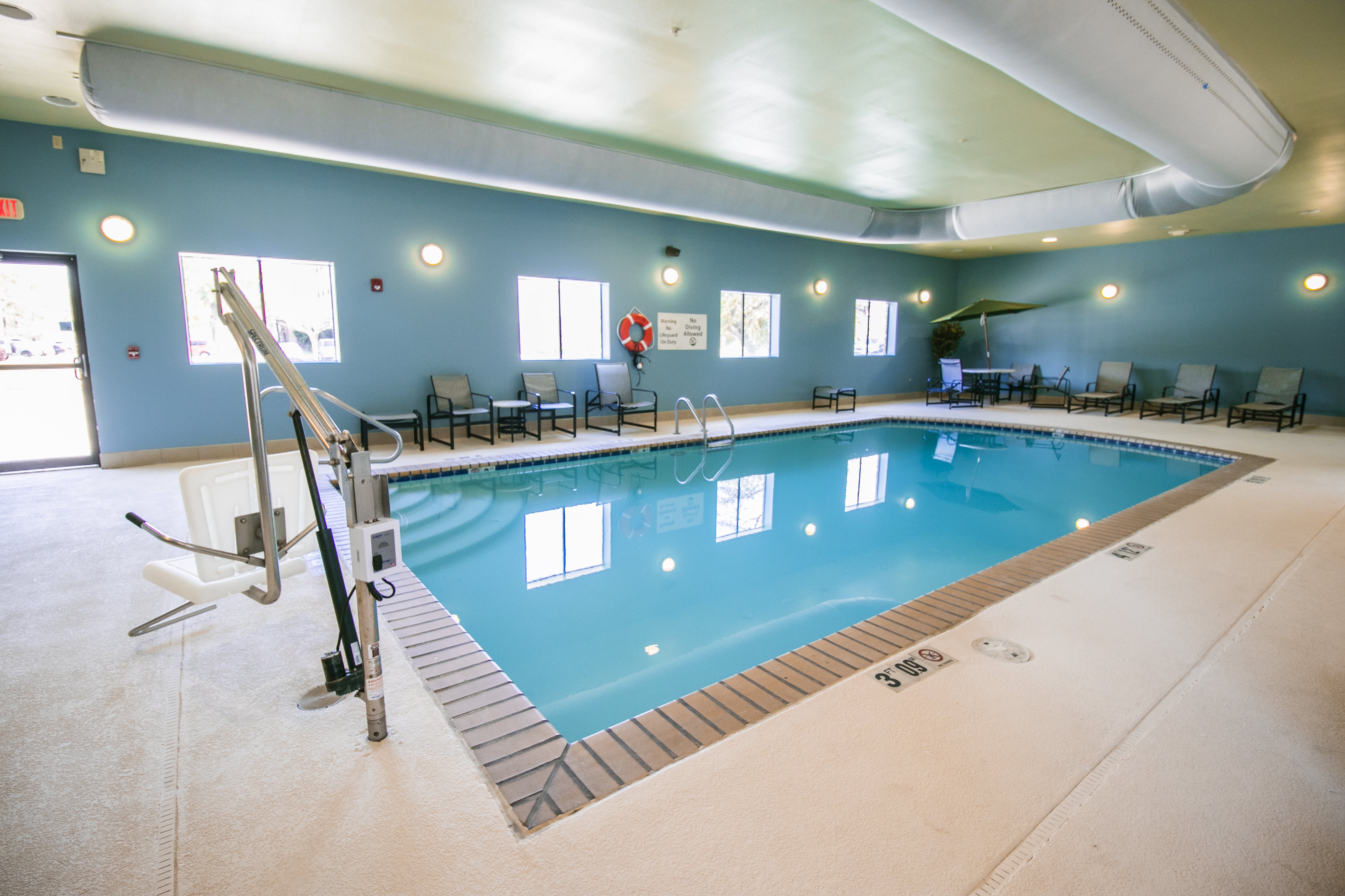 Holiday Inn Express Hotel And Suites Baton Rouge Port Allen 34/49