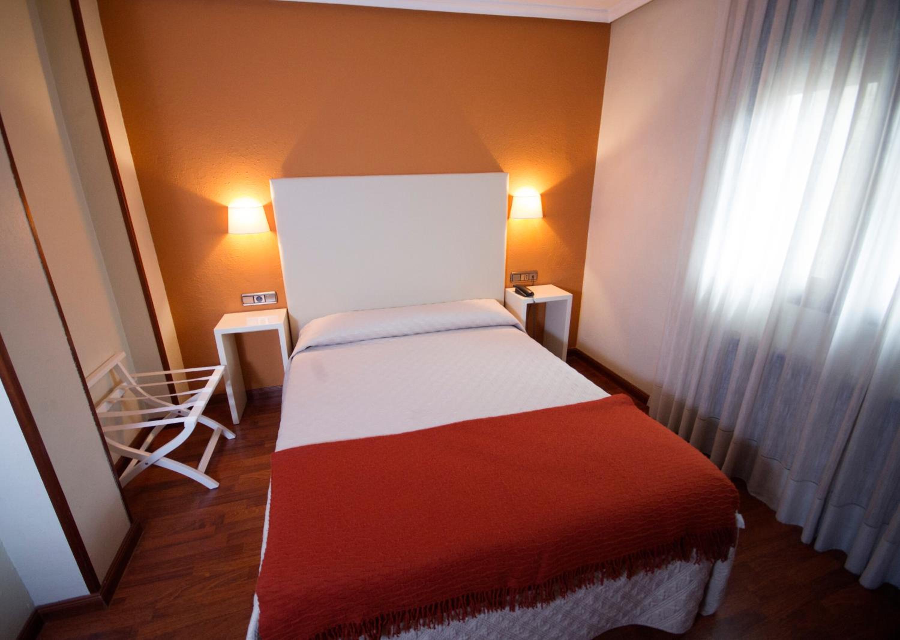 Hotel Ovetense 24/58