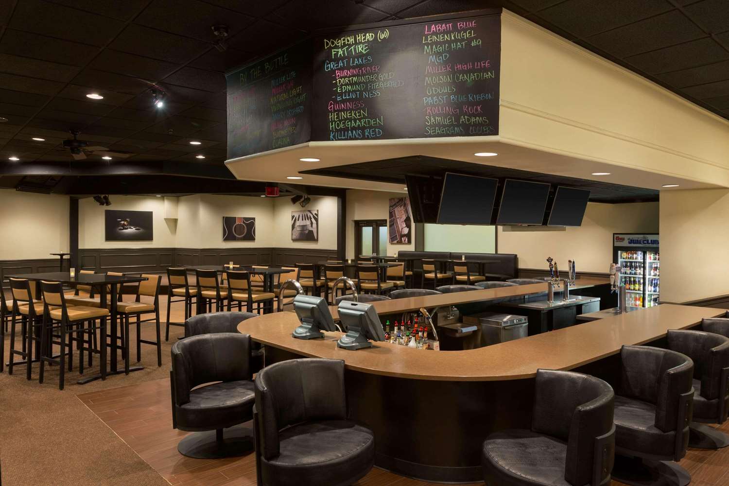 Park Inn by Radisson Sharon, PA 37/51