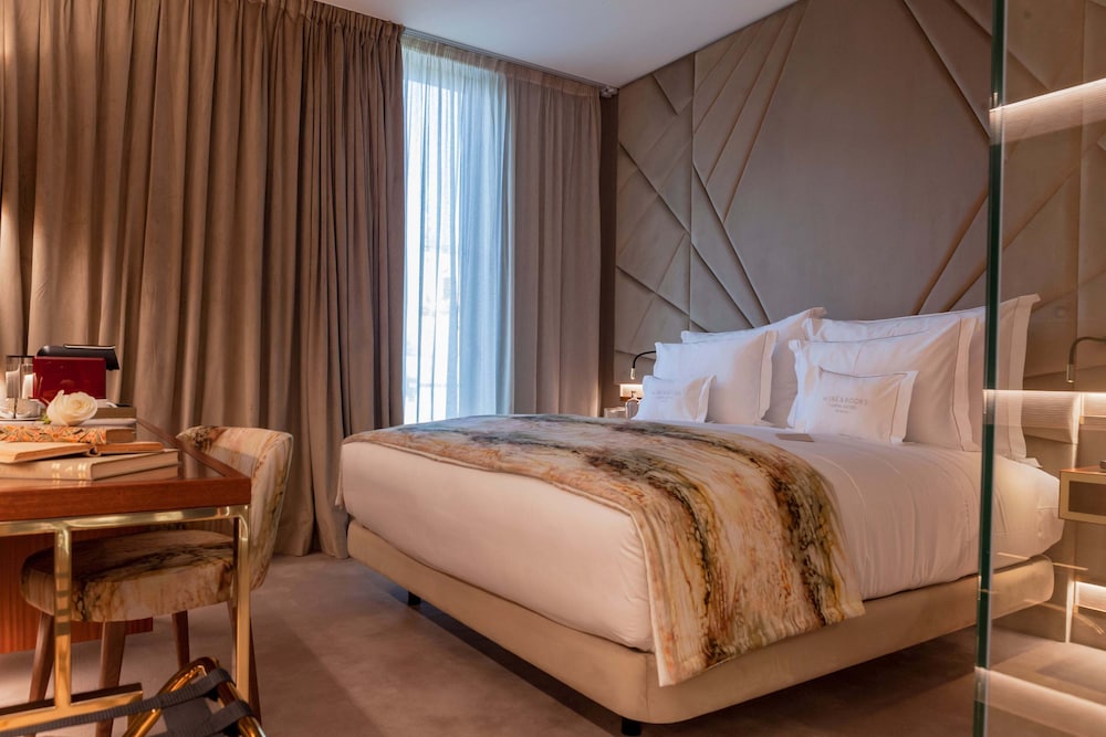 SUPERIOR, DOUBLE BED