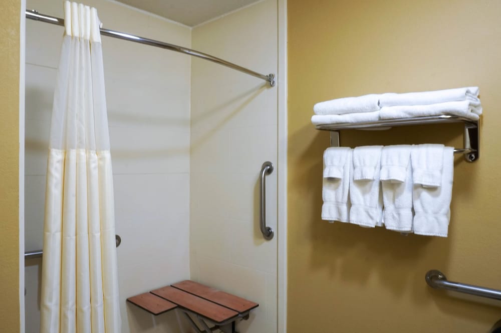 Best Western Plus Georgetown Corporate Center Hotel 14/41