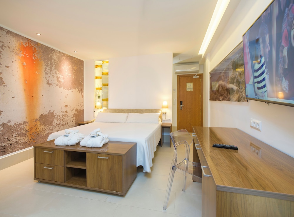 Hotel Marfil 10/56