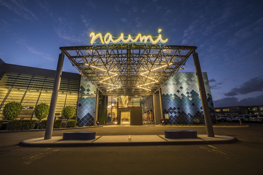 ナウミ オークランド エアポート 写真5