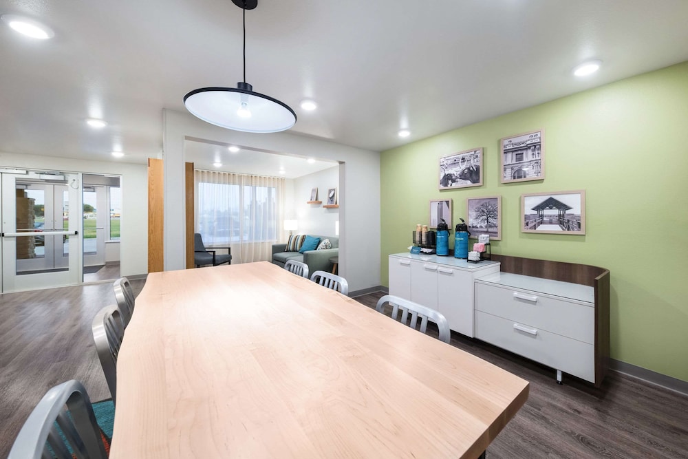 WoodSpring Suites Dallas Plano Central Legacy Drive 11/29