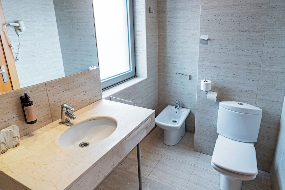 غرفة سوبيريور بسريرين منفصلين بإطلالة على المدينة، Hotel Faranda Marsol Candas, Ascend Hotel Collection 6/6