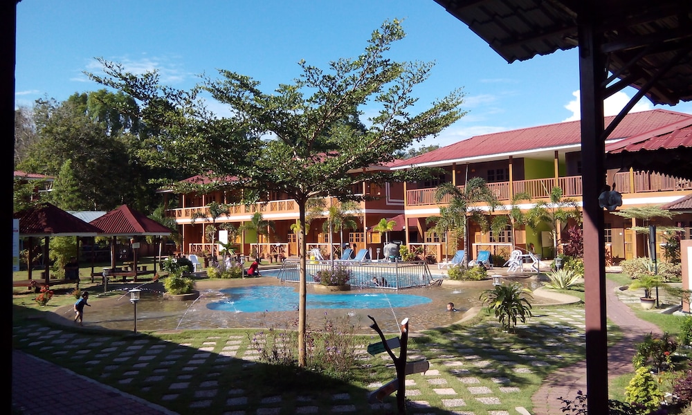 Purnama Beach Resort 5/67