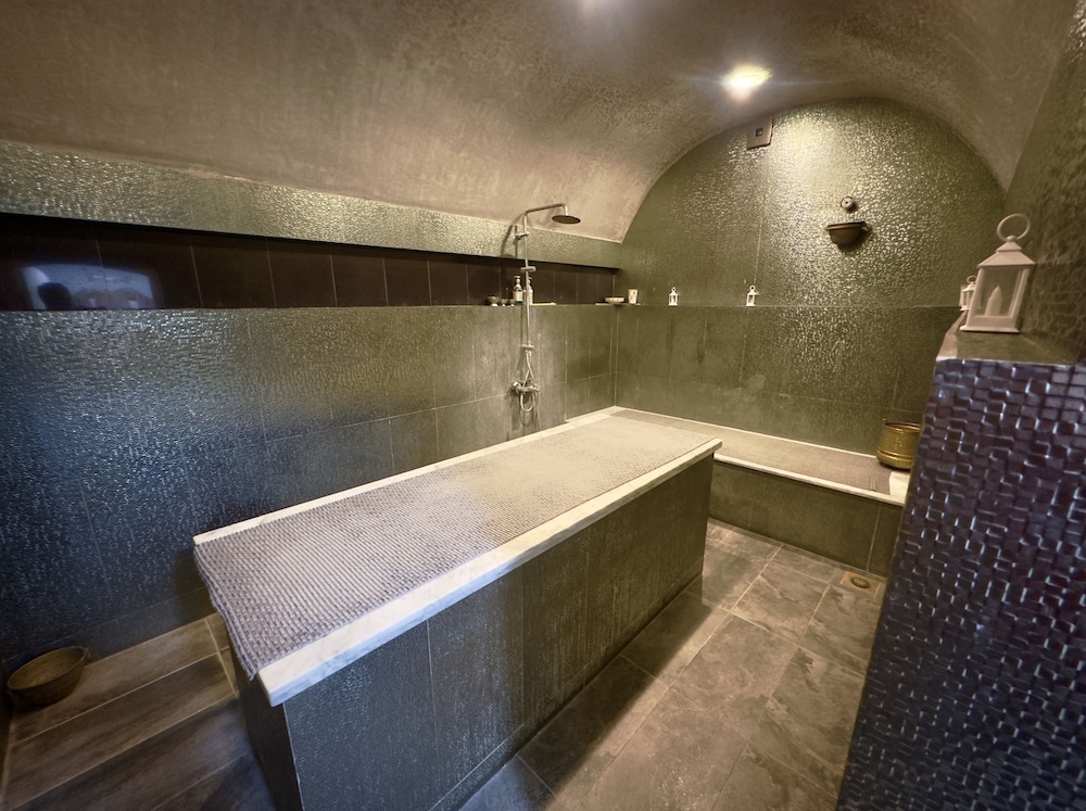 Le Sillage Palace sky & Spa 60/87