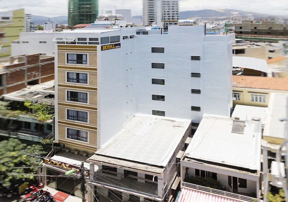 Royal Hotel Nha Trang 1/55