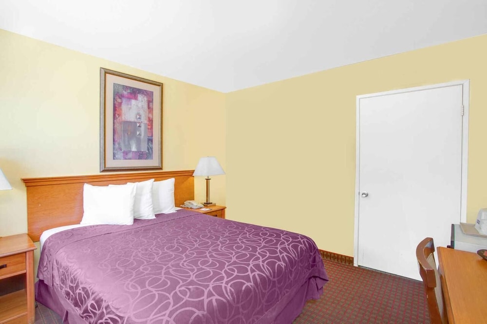 Baymont by Wyndham Coalinga 8/24