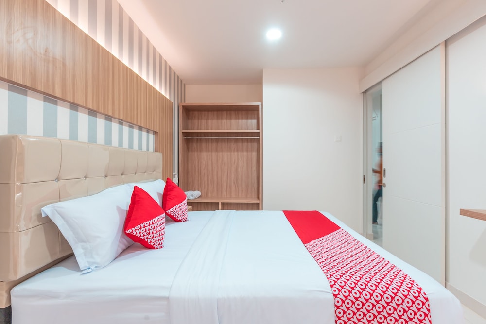OYO 1948 Apartement Sentul Tower 7/19