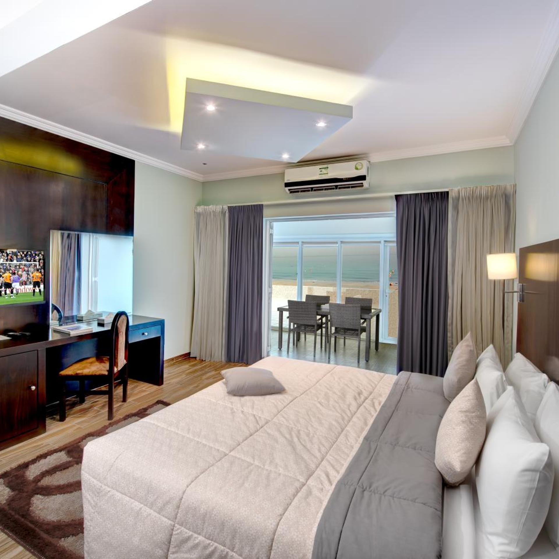 Suite, Villa, Outdoor Building