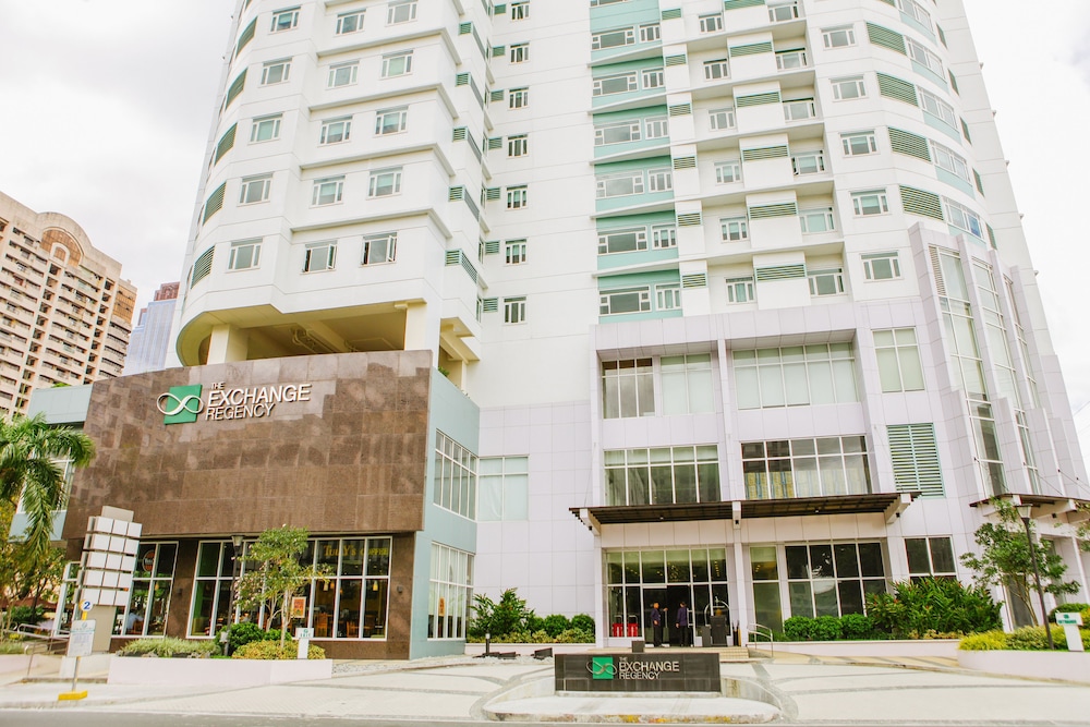 The Exchange Regency Residence Hotel 4/66
