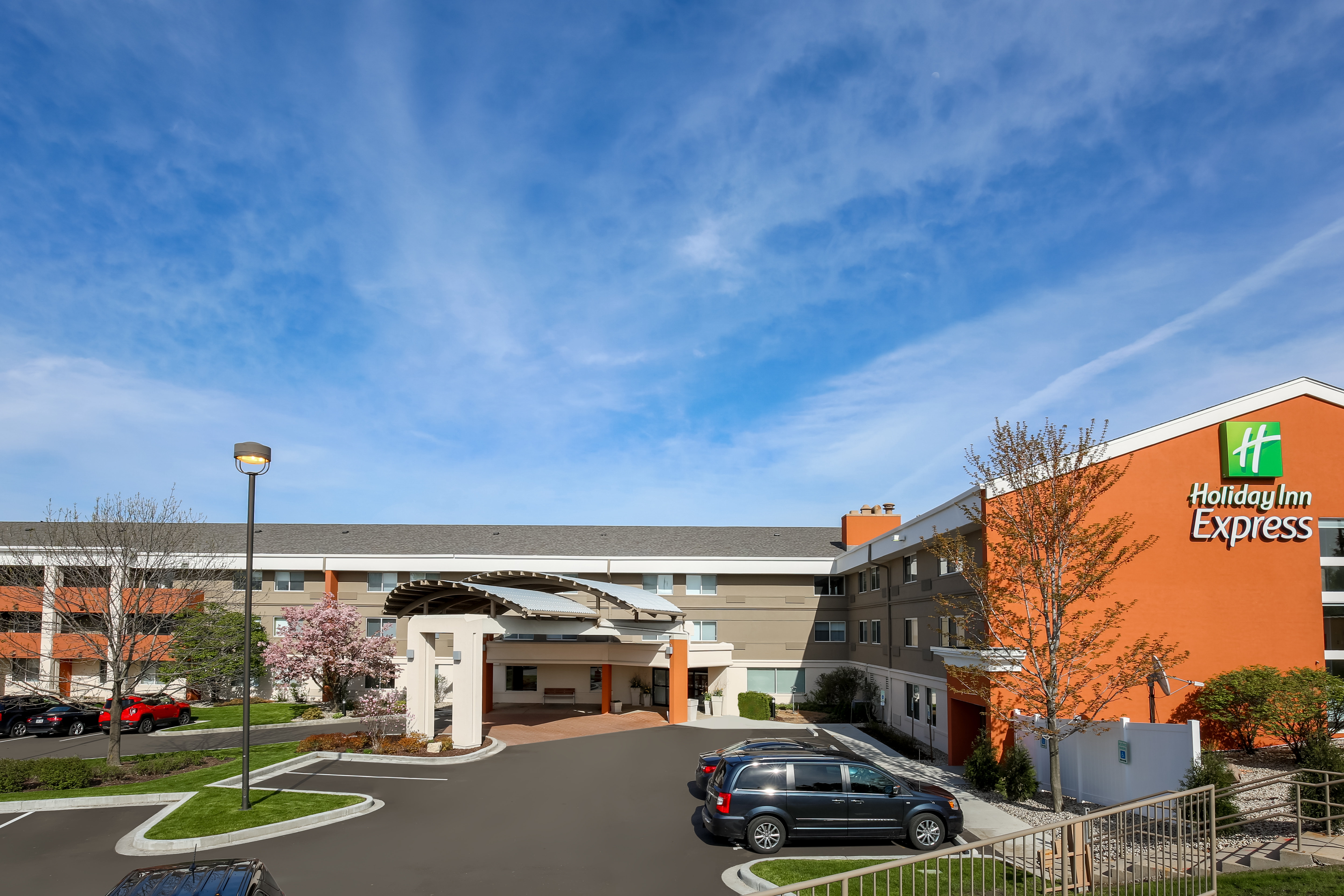 Holiday Inn Express Milwaukee West Medical Center 5/59