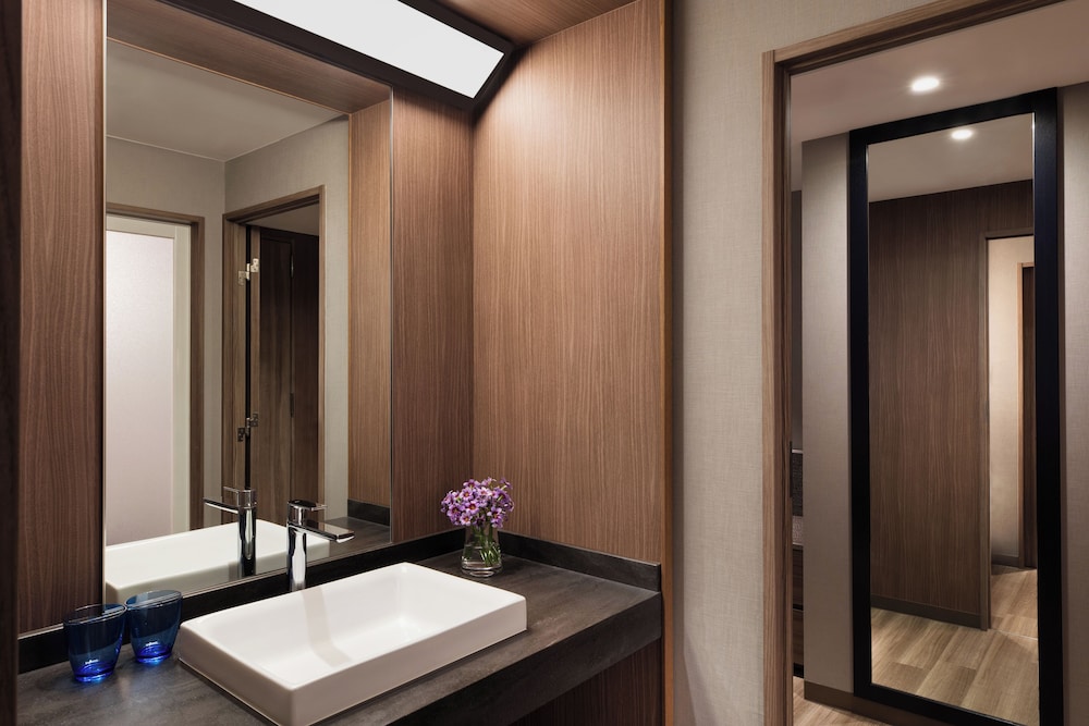 Japanese Western, Double or Twin Bed, Garden View, Nanki-Shirahama Marriott Hotel 5/5