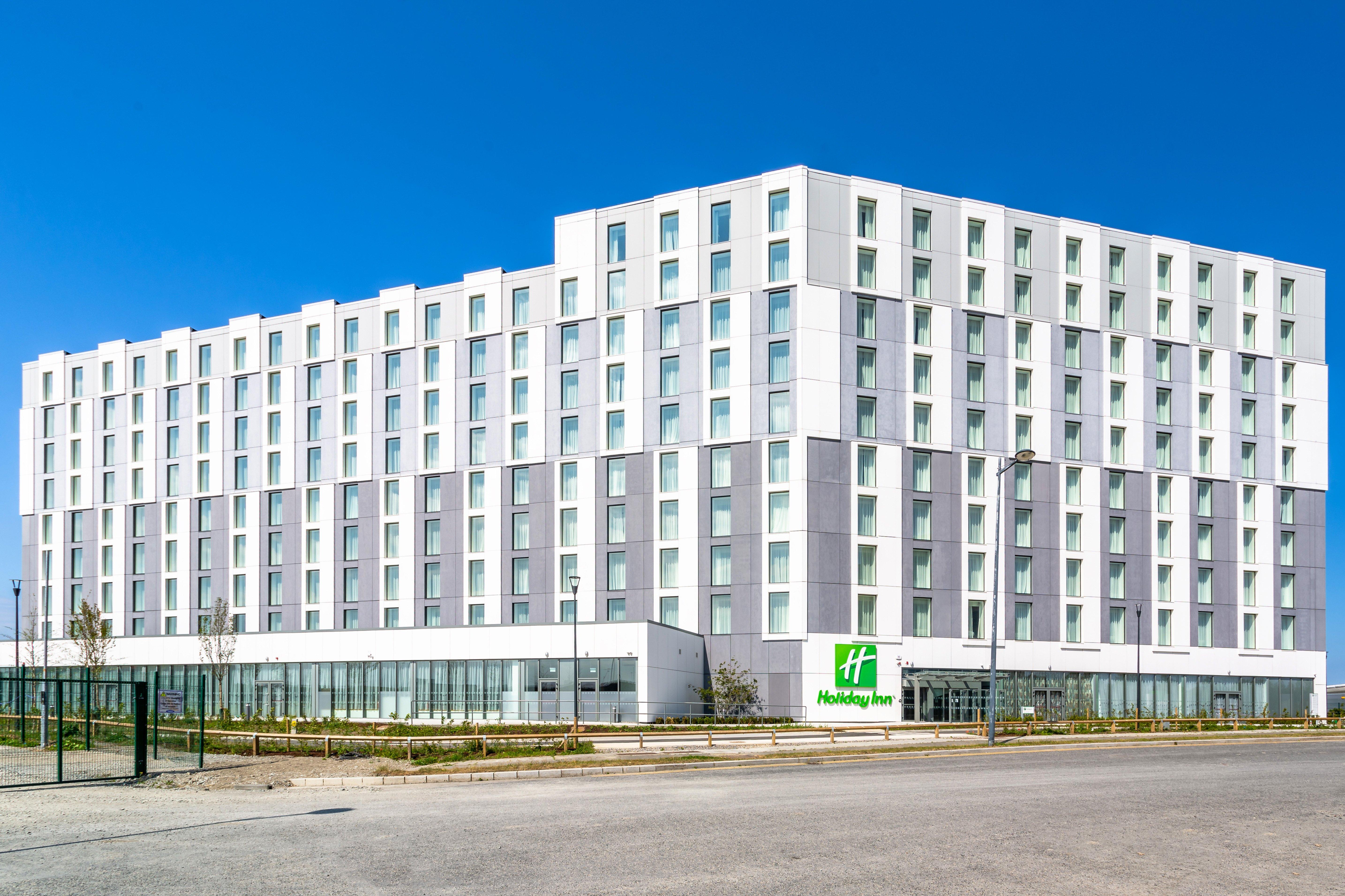 Holiday Inn - Dublin Airport 3/50