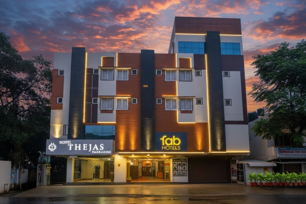 Fabhotel Thejas Paaradise 2/22