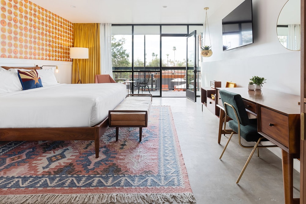 ROOM, POOL SIDE, BALCONY