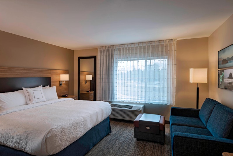 Towneplace Suites Tacoma Lakewood 8/32