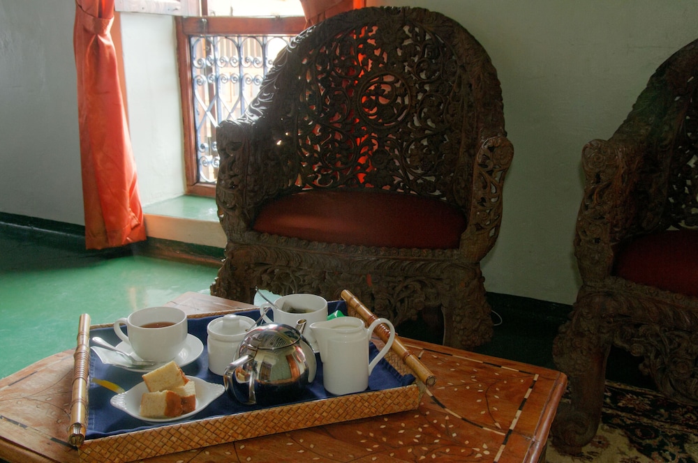 Zanzibar Palace Hotel 63/75